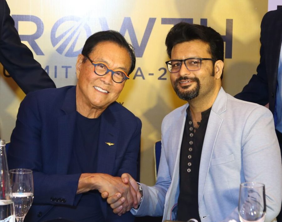 Pradeep Rawal with Robert Kiyosaki at a Growth Summit India event